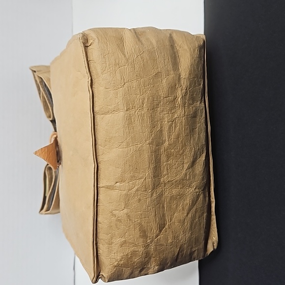 OUT OF THE WOODS -PAPER BAG LUNCH COOLER - Picture 3 of 9